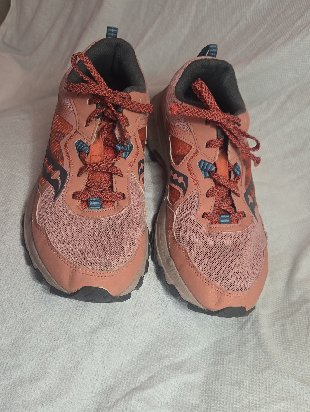 Saucony Women's Excursion TR16 Trail Running Shoes Peach Coral Sneakers Size 10